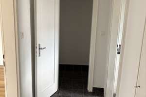 Freundliche 2-Zimmer-Dachgeschosswohnung mit Einbauküche in Pforzheim – Die vollständige Adresse der Immobilie erhältst du vom Anbieter., 75173 Südweststadt, Pforzheim – Vorschaubild 6
