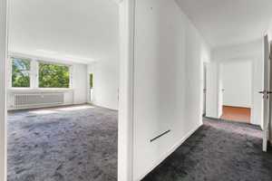 Bremen - Schwachhausen / Geräumige 4-Zimmer-Wohnung mit Balkon in familienfreundlicher Lage – Bremen – Vorschaubild 7