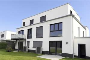 Exklusives Zweifamilienhaus (A+) mit 2 Einliegerwohnungen und 2 Garagen im beliebten Planetenviertel – Die vollständige Adresse der Immobilie erhältst du vom Anbieter., 50259 Pulheim – Vorschaubild 2