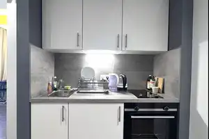 Helle Wohnung mit östlicher Terrasse richtung ruhigen Innenhof – Schillerstraße 41, 80336 München – Vorschaubild 12