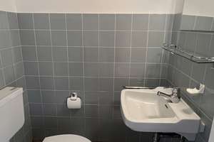 Großzügige 3-Zimmerwohnung mit großem Balkon und Einbauküche. – 60433 Dornbusch, Frankfurt am Main – Vorschaubild 13