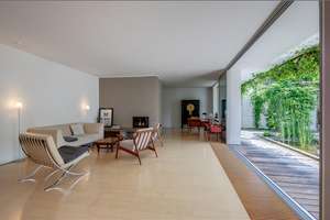 Möbliert: Wunderschönes Atrium-Reihenhaus in Grünwald