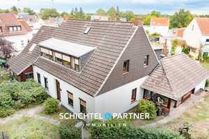 Oslebshausen | Einzigartiges Mehrfamilienhaus mit 3 Wohnungen, Garage und großem Grundstück – Bremen – Vorschaubild 1