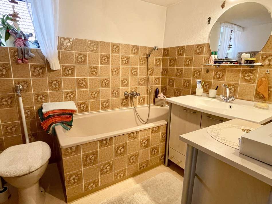 Bad Wohnung OG Vorderhaus