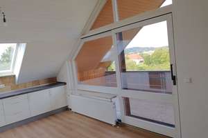 Attraktive Dachgeschosswohnung mit vier Zimmern und großem Balkon in Adelmannsfelden – Amselweg 2, 73486 Adelmannsfelden – Vorschaubild 13