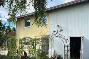 Wohnhaus mit Büro, Werk-/Lagerhalle und Baugrund mit Entwicklungspotenzial! – Die vollständige Adresse der Immobilie erhältst du vom Anbieter., 86485 Biberbach – Vorschaubild 4