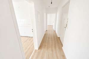 **Einziehen und wohlfühlen! +Erdgeschoss +modernes Tageslichtbad +Laminat** – Justus-von-Liebig-Straße 1, 45768 Drewer-Nord, Marl – Vorschaubild 8