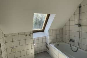 Wohncharme auf zwei Ebenen – Maisonettewohnung in Dresden-Klotzsche – Königsbrücker Landstr. 66b, 1109 Klotzsche (Stadtteil), Dresden – Vorschaubild 9