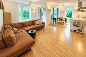 TOWNHOUSE MIT GARTEN: Exklusive Maisonettewohnung am Henninger Turm in Frankfurt – 60599 Sachsenhausen-Süd, Frankfurt am Main – Vorschaubild 4