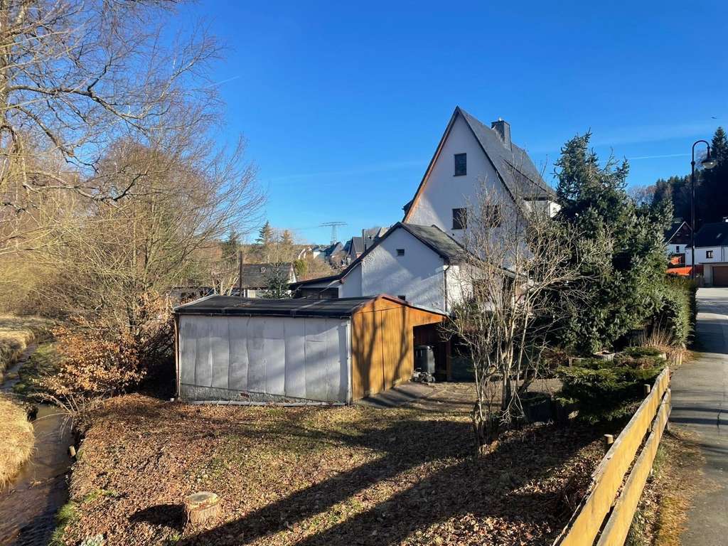 Immobilie in Grünhain-Beierfeld - Kleine Doppelhaushälfte in beliebter und ruhiger Wohnlage - Bild 2