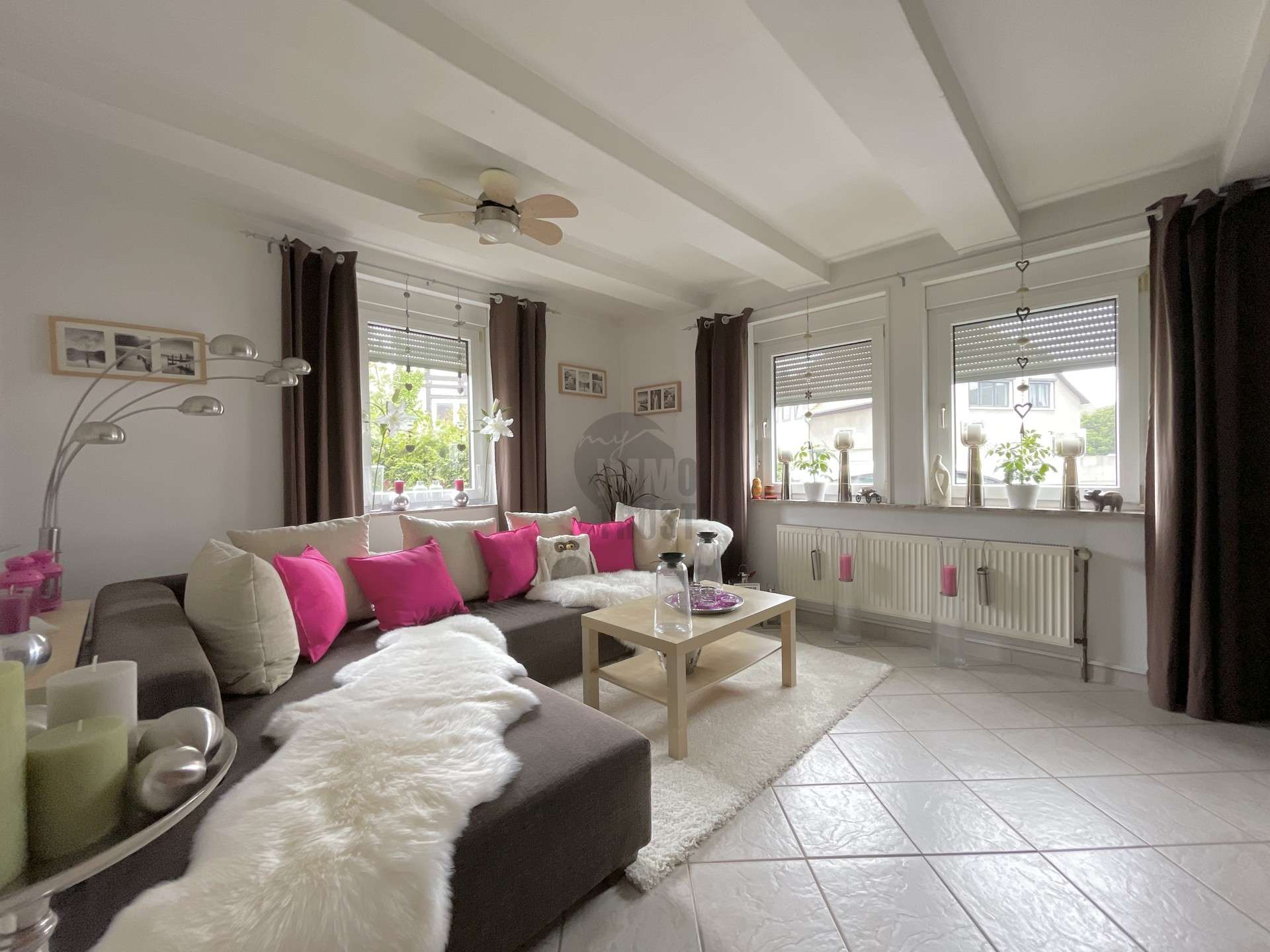 Immobilie in Brüggen - Renditestarkes MFH mit Werkstatt und großem Grundstück in Gronau – Ideal für Investoren & Handwerker - Bild 0