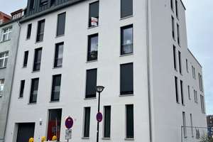 Große 4-Zimmer-Eigentumswohnung mit Balkon in Rostock Stadtmitte