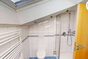 Großartig großzügig – beeindruckendes Einfamilienhaus in Memmingen – Die vollständige Adresse der Immobilie erhältst du vom Anbieter., 87700 Innenstadt, Memmingen – Vorschaubild 21