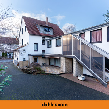 Zentral gelegenes, gepflegtes Wohnhaus mit Gewerbeflächen - tolle Kapitalanlage mit Potenzial