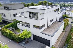 Trier-Feyen: Exklusive Architektenvilla in Höhenlage – Stadtpanorama, Ruhe & Privatsphäre – Die vollständige Adresse der Immobilie erhältst du vom Anbieter., 54294 Feyen/Weismark, Trier – Vorschaubild 2