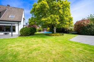 Freistehendes Einfamilienhaus in attraktiver Lage mit Pool, Sauna & Doppelgarage – Die vollständige Adresse der Immobilie erhältst du vom Anbieter., 41199 Odenkirchen-Mitte, Mönchengladbach – Vorschaubild 3