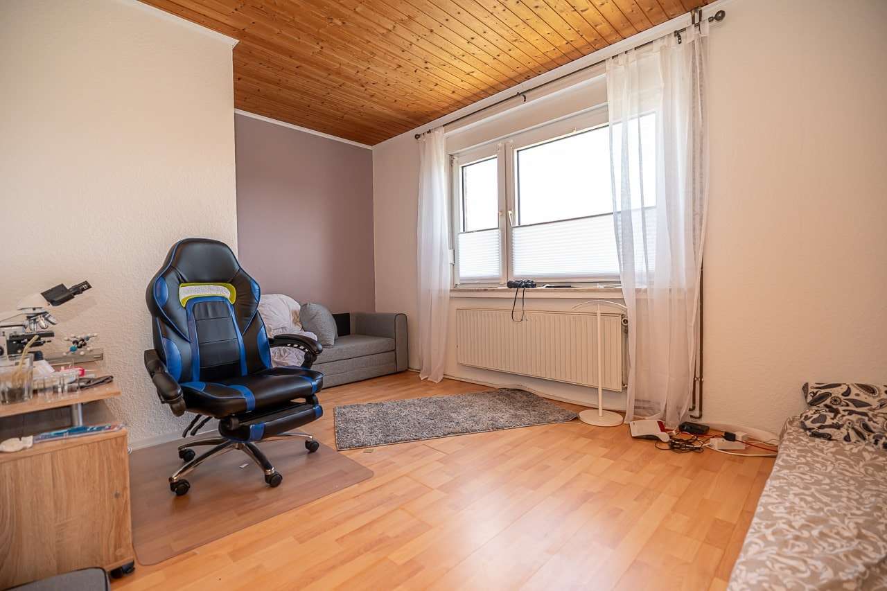 Immobilie in Zetel - Vielseitige Nutzung im Herzen Zetels - Bild 5