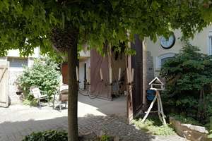 Großzügiges Landhaus für Wohnen und Arbeiten – Die vollständige Adresse der Immobilie erhältst du vom Anbieter., 65629 Niederneisen – Vorschaubild 1