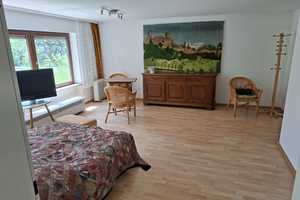 Ein Zuhause mit Charme und Potenzial. Großzügiges Einfamilienhaus mit Einliegerwhg.  u. Garten – Im Altweg 21, 79541 Lörrach (Kreis) – Vorschaubild 10