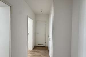 ** 2-Raum Wohnung mit schönem Balkon ** – Glauchauer Straße 35, 9113 Schloßchemnitz, Chemnitz – Vorschaubild 11
