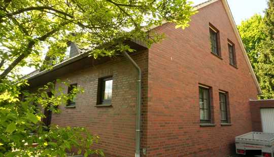 Bild von Keine Käuferprovision - Einfamilienhaus mit Garage in Waldrandlage