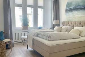 Stilvolle Altbauwohnung mit Balkon und Erker - Düsseldorf-Unterbilk / Medienhafen – Die vollständige Adresse der Immobilie erhältst du vom Anbieter., 40219 Unterbilk, Düsseldorf – Vorschaubild 4