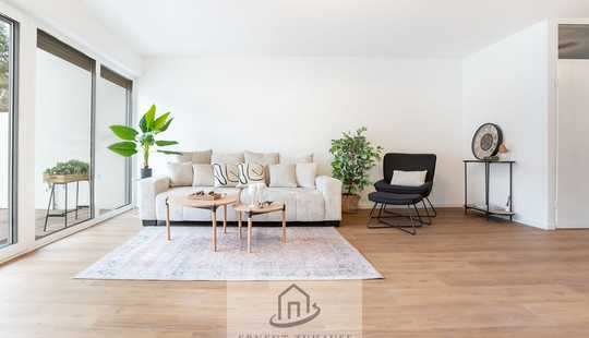 Bild von Frisch saniertes Reihenhaus in Neu Isenburg - 7 Zimmer auf drei Ebenen, mit Garten und Garage