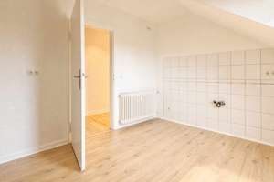 Renovierte 4ZKB in Kassel-Kirchditmold – Die vollständige Adresse der Immobilie erhältst du vom Anbieter., 34130 Kirchditmold, Kassel – Vorschaubild 6
