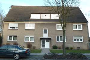 Charmante 2,5-Zimmer-Dachgeschosswohnung in attraktiver Lage von Gelsenkirchen-Buer zu vermieten – Mühlenstr. 120, 45896 Hassel, Gelsenkirchen – Vorschaubild 2
