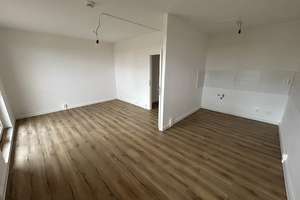 Modern, mit Aufzug und großem Balkon! 3-Zimmer-Wohnung sucht Sie! – Astonstraße 52, 39116 Sudenburg, Magdeburg – Vorschaubild 3