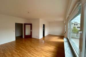 Ab Sofort - Helle und gepflegte 3-Zimmer-Wohnung mit Balkon in Offenbach