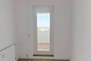 Großzügige 3-Zimmer-Wohnung mit Küche in Rostock – Hundsburgallee 8, 18106 Schmarl, Rostock – Vorschaubild 9