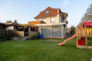 *** 3 PARTEIEN im MFH in BELIEBTER LAGE mit viel WOHNFLÄCHE *** – Delmenhorst – Vorschaubild 5