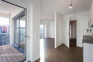 Gut geschnittene 2-Zi.-Wohnung mit separater Küche und Loggia am Mauerpark – Bärbel-Bohley-Ring  4, 13355 Gesundbrunnen, Berlin – Vorschaubild 2