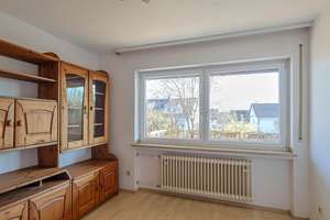 Einfamilienhaus mit Ausbaureserve in Gerolfing – Die vollständige Adresse der Immobilie erhältst du vom Anbieter., 85049 West, Ingolstadt – Vorschaubild 12
