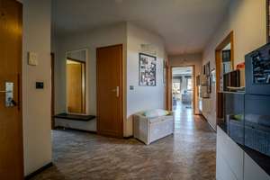 Großzügige 4-Zimmer-Dachgeschosswohnung mit Balkon und TG-Stellplatz in Rheinau - nur bei realunis – 68219 Rheinau, Mannheim – Vorschaubild 11