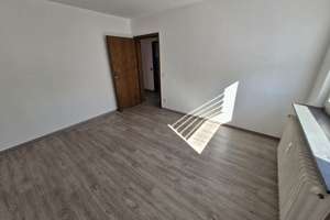 Mietfreies Ein- / Mehrfamilienhaus in Offenbach Bieber zu verkaufen. ca. 250 m2 WF, 3-4 Wohnungen – 63073 Bieber, Offenbach am Main – Vorschaubild 9