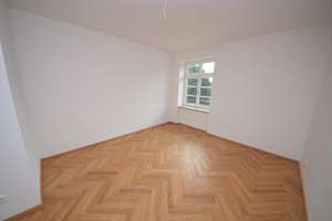 Moderne 4-Zimmerwohnung im Lutherviertel mit Balkon, Fußbodenheizung und Parkettboden!  – Zschopauer Straße 187, 9126 Lutherviertel, Chemnitz – Vorschaubild 9