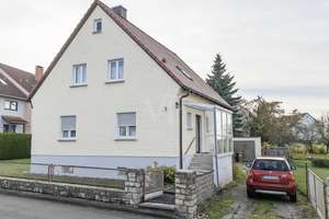 Großzügiges Familienhaus mit Gartenfreiheit und Raum für Visionen – Die vollständige Adresse der Immobilie erhältst du vom Anbieter., 91710 Gunzenhausen – Vorschaubild 4