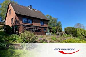 Einfamilienhaus in Feldrandlage mit kilometerweitem Fernblick – Die vollständige Adresse der Immobilie erhältst du vom Anbieter., 23714 Malente – Vorschaubild 1