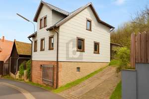 LÄNDLICHER WOHNTRAUM – Die vollständige Adresse der Immobilie erhältst du vom Anbieter., 63931 Kirchzell – Vorschaubild 1