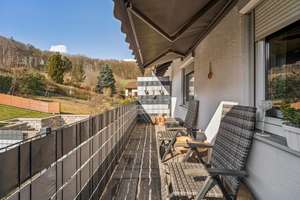 Reihenmittelhaus mit zwei Wohneinheiten, Garten & moderner Energietechnik in Cham – An der Königsbergerstr 35, 93413 Cham – Vorschaubild 2