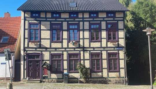 Bild von Mehrfamilienhaus mit möglicher WEG Teilung in Lübz
