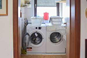EFH/DHH mit Wintergarten, Loggia, Sauna, Garage auf sep. Grundstück, ELW in Bruchsal-Untergrombach – Die vollständige Adresse der Immobilie erhältst du vom Anbieter., 76646 Bruchsal – Vorschaubild 9