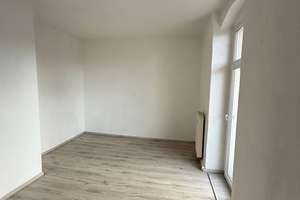 Großzügige 2-Zimmer mit Balkon, EBK, Laminat und Wanne in sehr guter Lage! – Kanzlerstraße 39, 9112 Kaßberg, Chemnitz – Vorschaubild 10