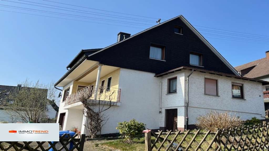 Immobilie in Mudersbach - Schickes Zweifamilienhaus in Mudersbach-OT mit viel Potenzial zu verkaufen! - Bild 0