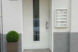 Ruhige Dachgeschoß-Wohnung mit EBK in bester Lage von Rüttenscheid  - Ideal für Singles oder Paare – Von-Einem-Strasse 13, 45130 Essen – Vorschaubild 2