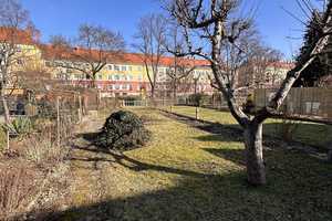 Anbau möglich! Sanierungsbedürftiges Reihenhaus mit Garten in ruhiger Lage! – Dresden – Vorschaubild 3