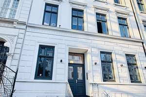 Außergewöhnliche Altbau-Maisonette mit eigenem Eingang nahe Alster & Kunsthalle – Die vollständige Adresse der Immobilie erhältst du vom Anbieter., 20099 St. Georg, Hamburg – Vorschaubild 7