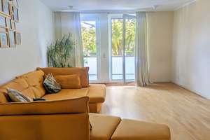 Helle, ruhige 92 qm Altbauwohnung auf 2 Ebenen am Ostpark mit Balkon | Top-Energieklasse B 